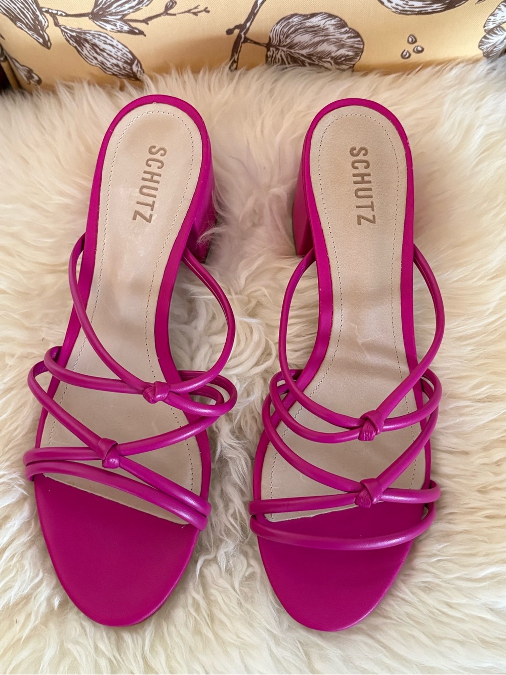 NEW!!! SCHUTZ Fuchsia Knotted Strappy Block-Heel Sandals